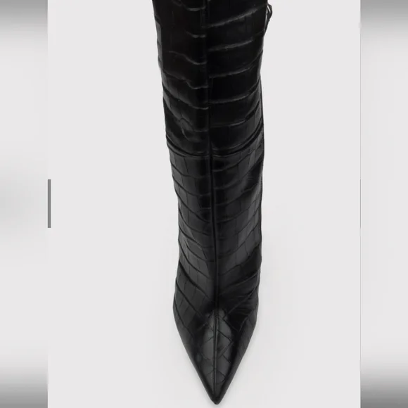 NWOT Black Suede Studio Taylor Boots - Picture 5 of 16